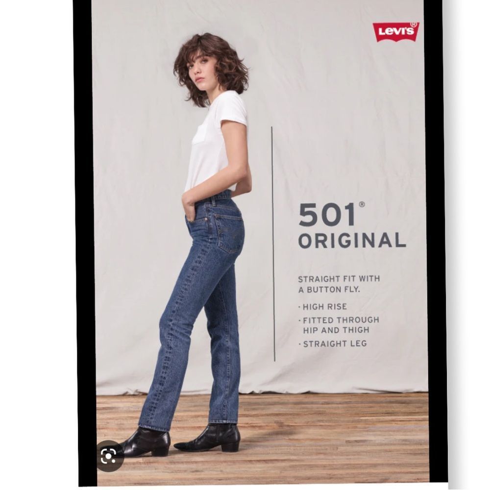 Levi’s 501 ORIGINAL HIGH RISE STRAIGHT LEG FIT WITH A BUTTON FLY SZ W24 L32